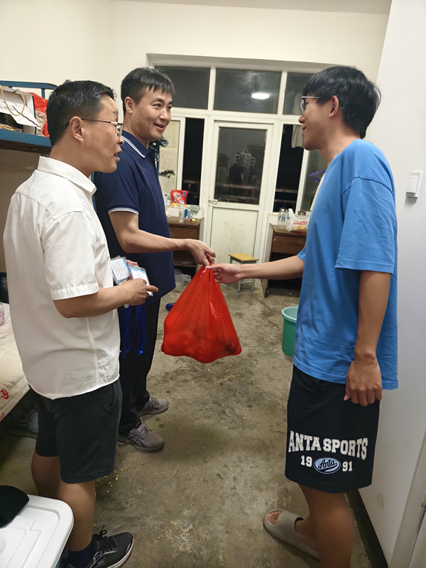 ϵW(xu) ߿ | ЌW(xu)УI(lng)(do)οסУ߿